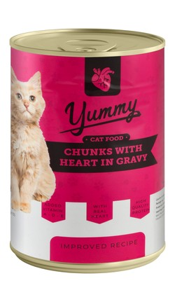 Yummy Wet Cat Food Chunks with Hearts in Gravy